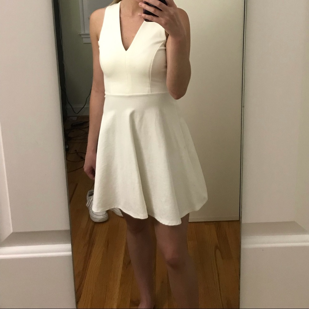 Lulu’s Dress - Picture 2 of 3